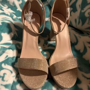 TOP Moda Glittering Gold Heels size 7 women’s block heel zaptaillas mujer.